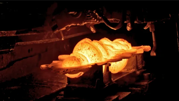 Understanding the Differences and Applications of Casting and Forging